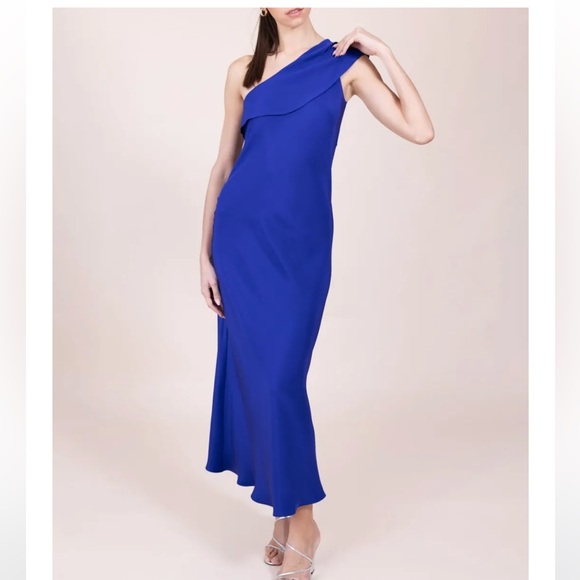 Peter Cohen Dresses & Skirts - Elegant One-Shoulder Blue Dress